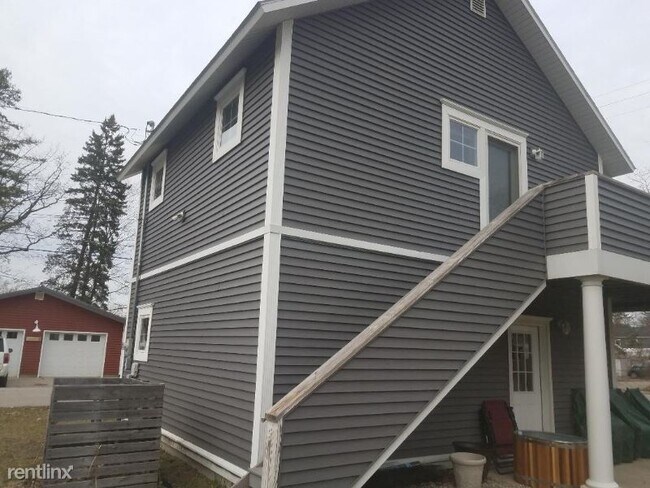 Building Photo - 1 br, 1 bath Apartment - 1320 Pine St