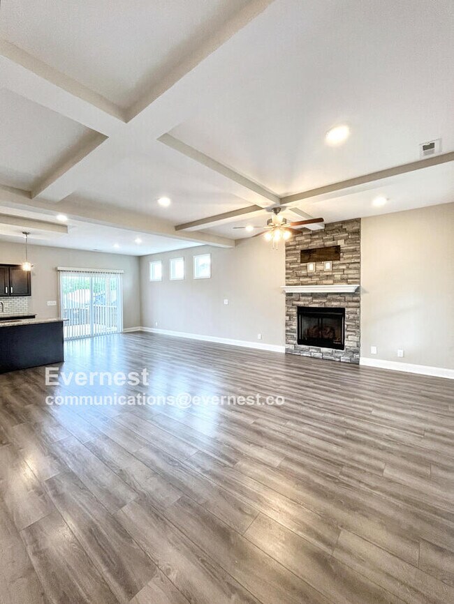 Building Photo - 805 Marksman Ct