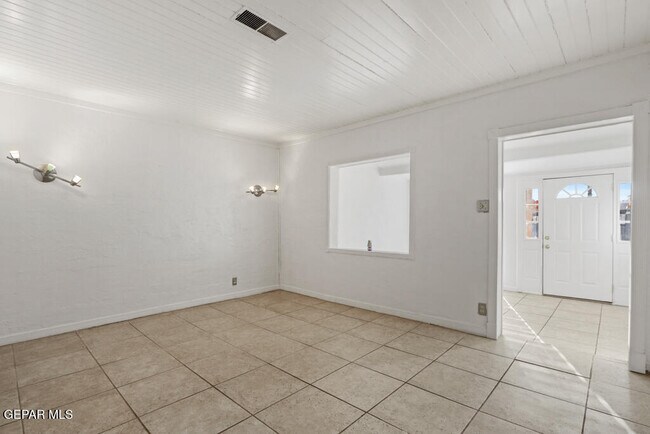 Foto del edificio - 3410 N Stanton St
