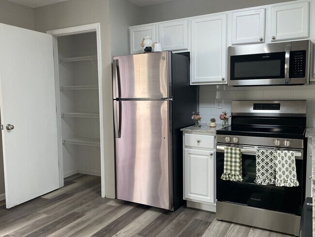 Interior Photo - Cross Creek Villas