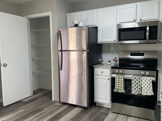 Interior Photo - Cross Creek Villas