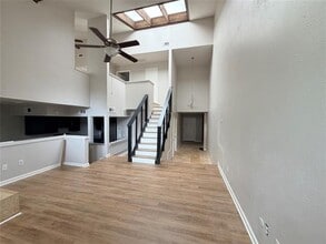 Building Photo - 6808 Eastridge Dr