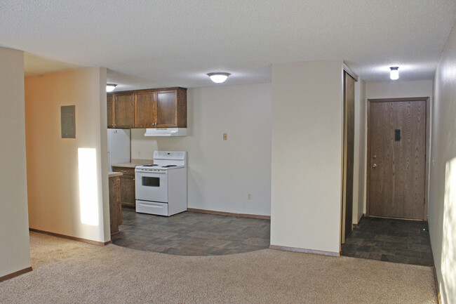Entryway - 1910 8th St S