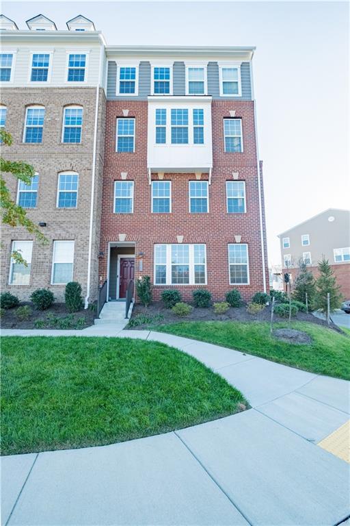 Foto del edificio - 4341 Saunders Station Loop
