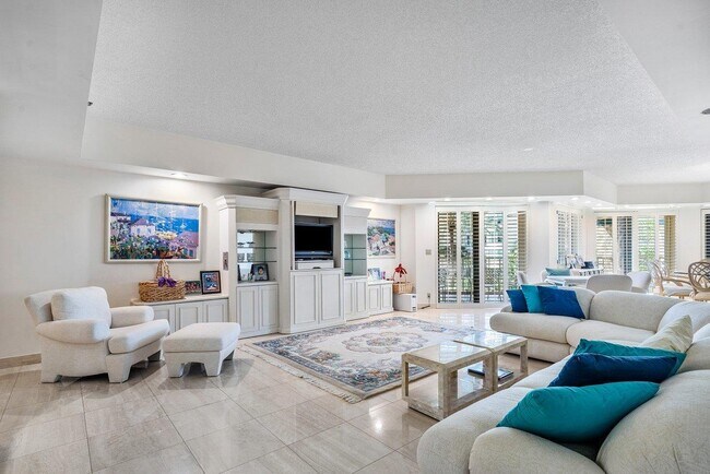 Foto del edificio - 300 SE 5th Ave