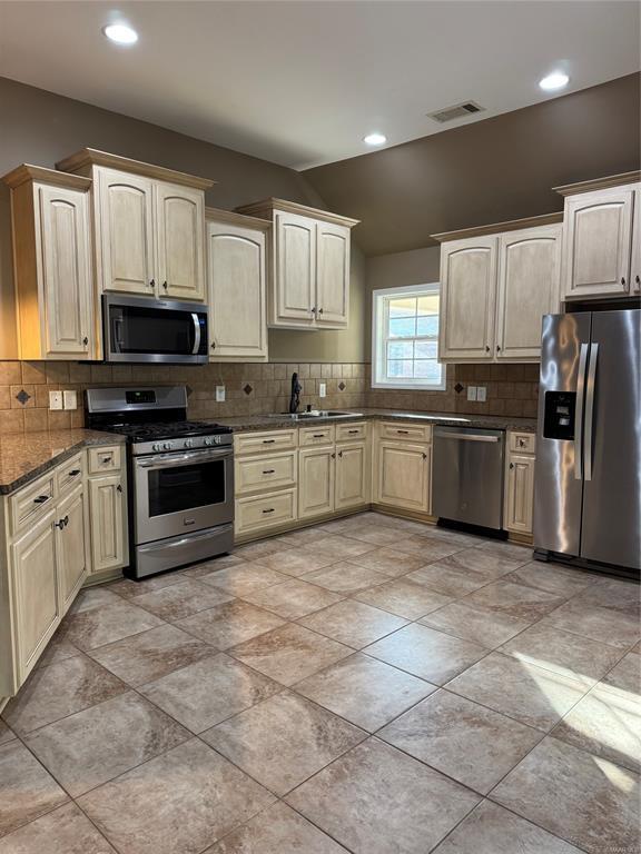 Foto del edificio - 165 River Stone Way