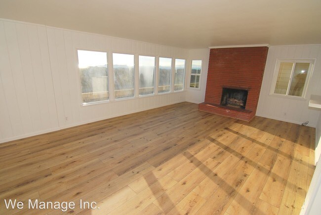 Building Photo - 6515 E Seaside Walk