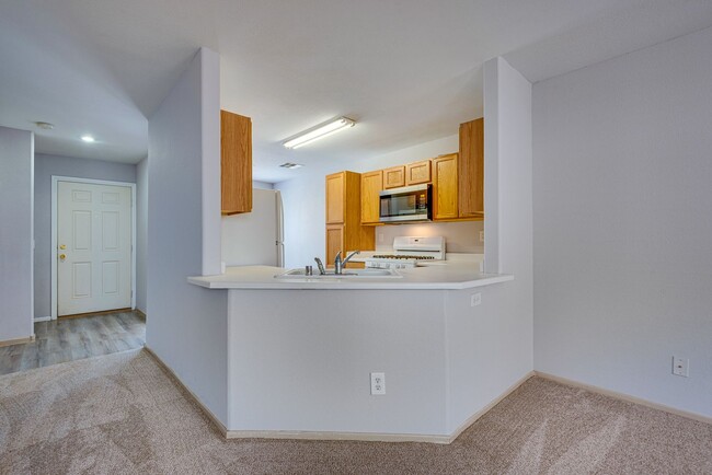 Building Photo - Charming 3-Bed with Porch and Balcony