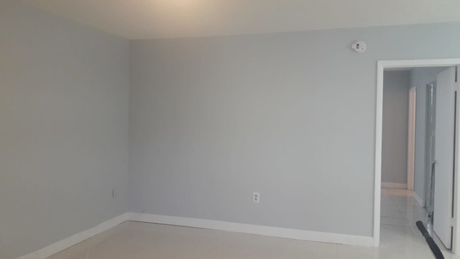 Apartamento 304 - 1475 NE 125th Terrace