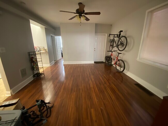 Foto del edificio - 227 S Millvale Ave