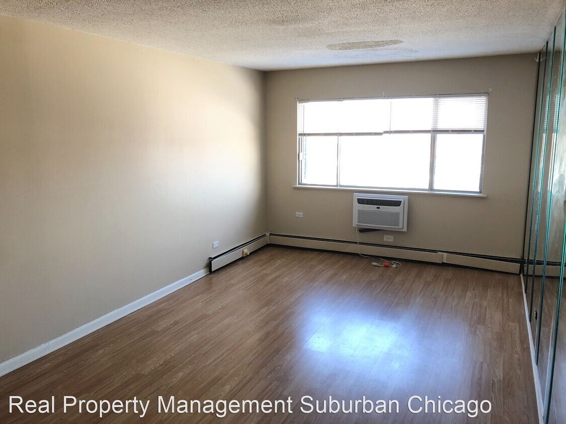 Foto del edificio - 1 br, 1 bath House - 7650 Altgeld #511