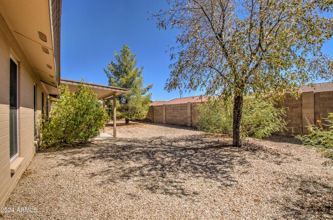 Foto del edificio - 11523 E Lindner Ave
