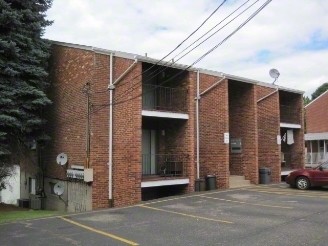 Foto del edificio - 120 Rothesay Ave