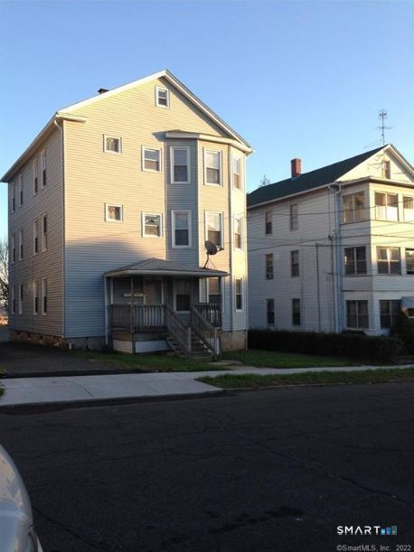 Building Photo - 155 Smith St