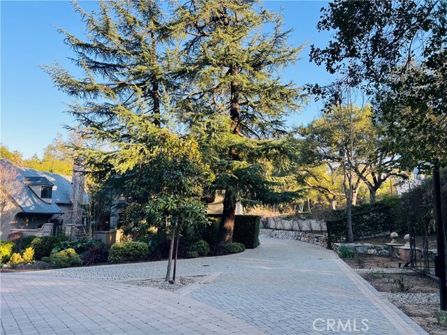 Foto del edificio - 4110 Woodleigh Ln