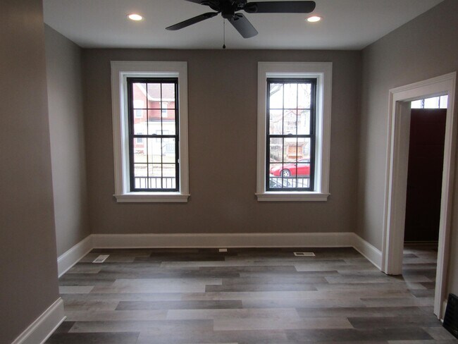Building Photo - 1228 Jackson St