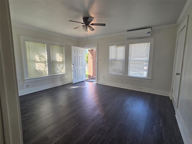 Foto del edificio - 114 Canton St