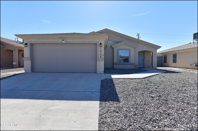 Building Photo - 13744 Flora Vista Ave