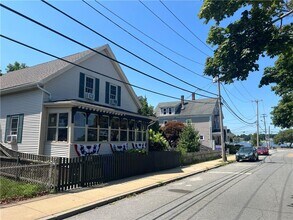 Building Photo - 12 Washington St