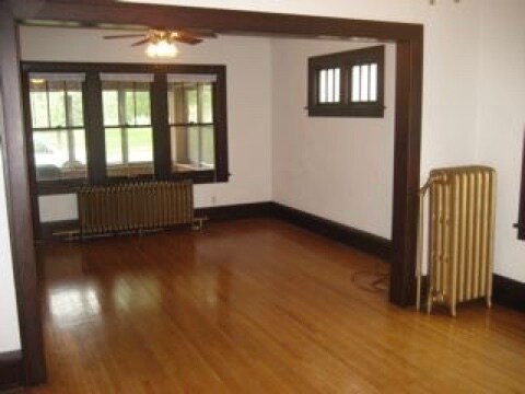 Foto del edificio - 1526 Albany Ave