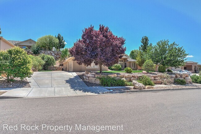 Foto del edificio - 4 br, 2.5 bath House - 1994 E Knolls Drive