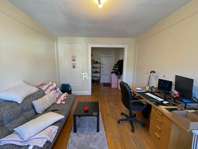 Photo - 47 Linden St Apartment