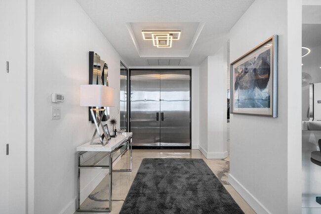 Foto del edificio - 347 N New River Dr E