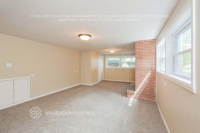 Foto del edificio - 418 S Kennicott Ave