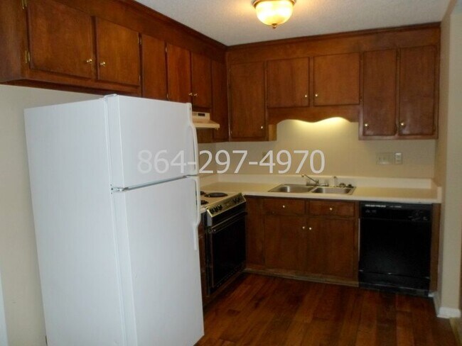 Building Photo - 137 Sheffield Rd
