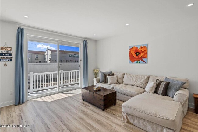 Foto del edificio - 62 Franklin Ave