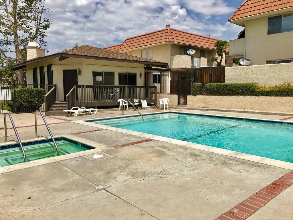 1256 Patricia Ave, Simi Valley, CA 93065 Condo for Rent in Simi