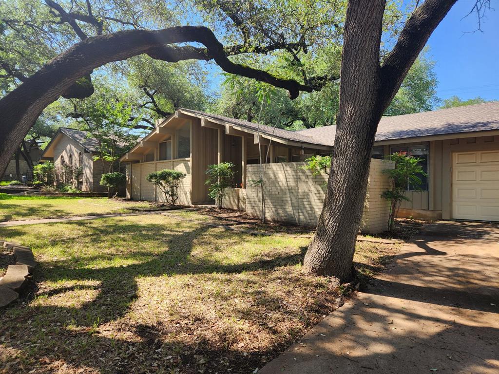 Foto del edificio - 4106 Greystone Dr