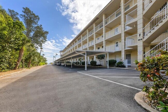 Building Photo - 3810 Gulf of Mexico Dr