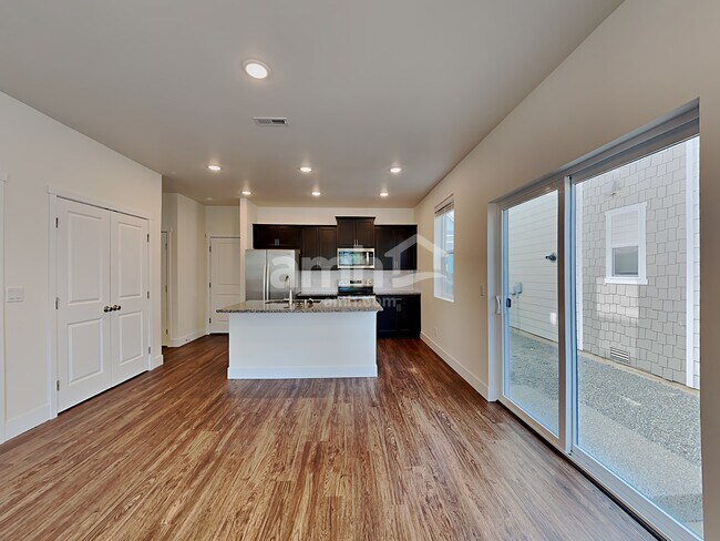 Foto del edificio - 23371 SE Dogwood St