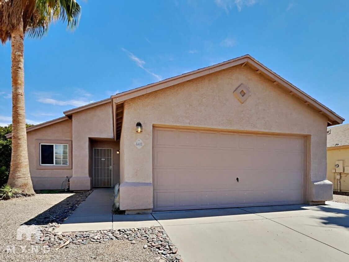 Foto principal - 6412 E David Dr