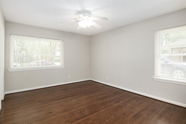 Building Photo - 6225 Indigo St