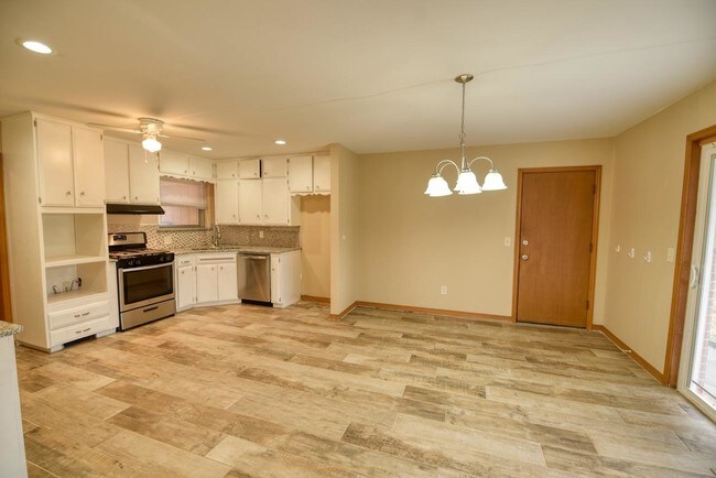 Building Photo - 2501 NW 45th St