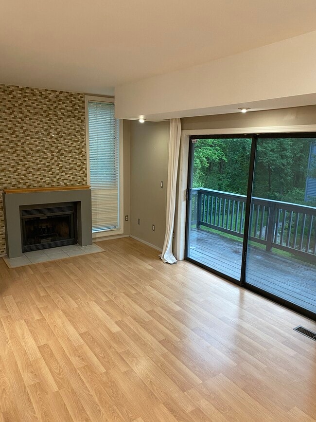 Building Photo - 88 Conestoga Way