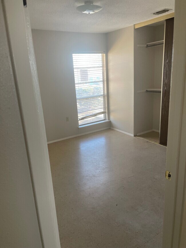 Foto del edificio - 12327 El Santo Way