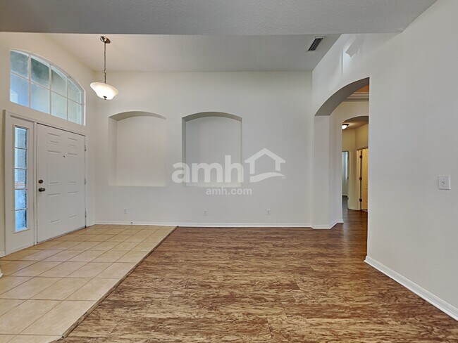 Building Photo - 8638 Sandy Plains Dr