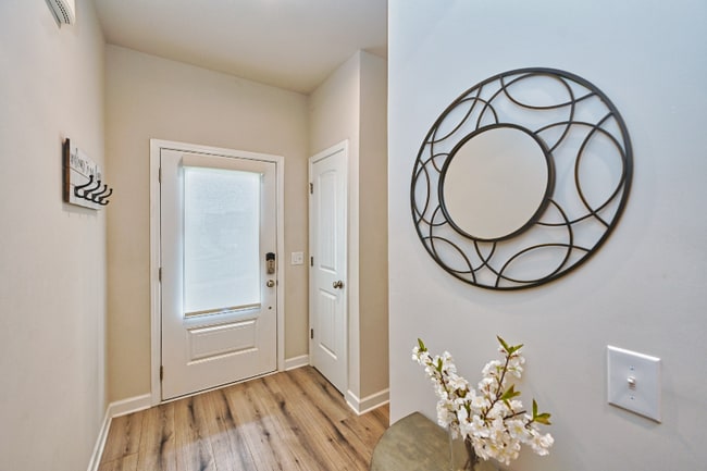 Building Photo - 3031 Duvall Dr