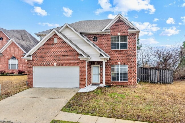 Building Photo - Room to Live, Minutes from Everything 1048 Castlemaine!