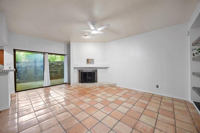Building Photo - 8200 Neely Dr