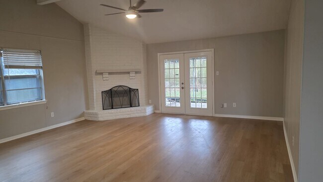 Foto del edificio - 14855 Easingwold Dr