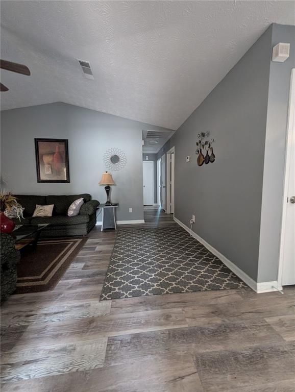 Foto del edificio - 2470 Corner Shoals Dr