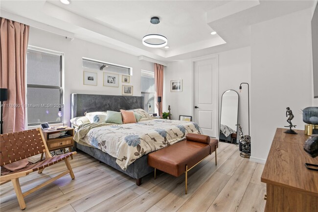 Foto del edificio - 4461 Waterside Dr