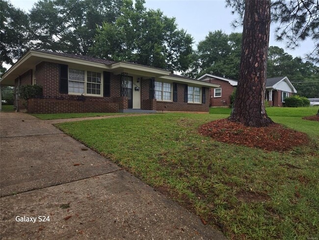 Building Photo - 3845 Bienville Rd