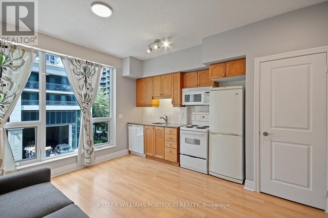 Building Photo - 58-258 Marine Parade Dr