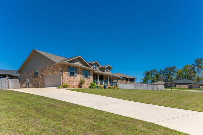 Foto del edificio - 2200 Jernigan Dr