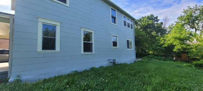 Building Photo - 5107 E 26th St